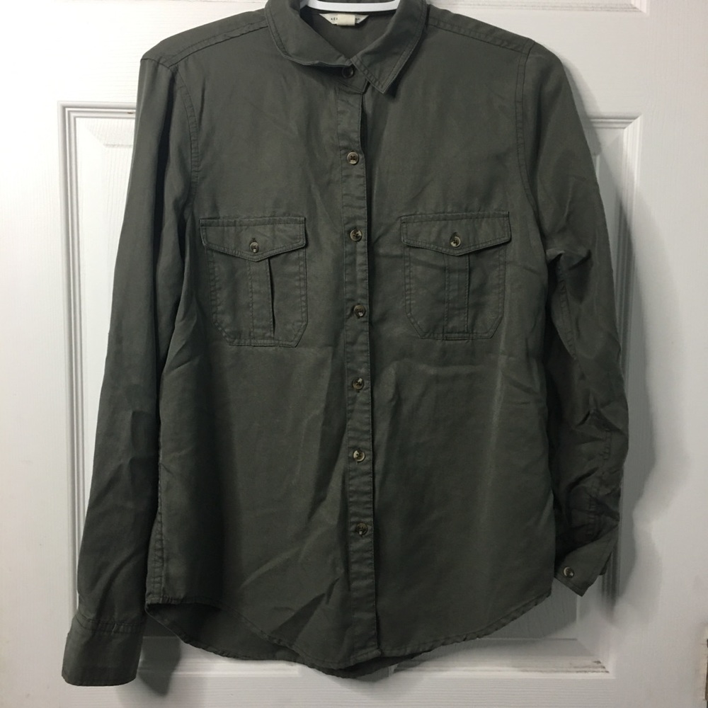 Women’s Aeropostale Green Button Down
